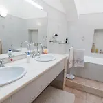 Donna Lina Bed & Breakfast 3*