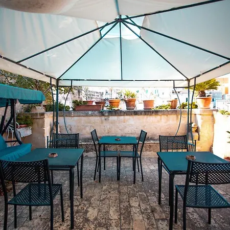 Donna Lina Bed & Breakfast 4*