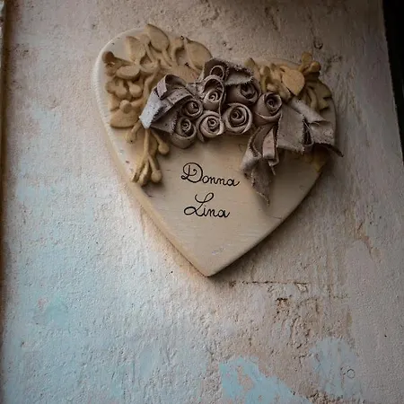 Donna Lina 3*