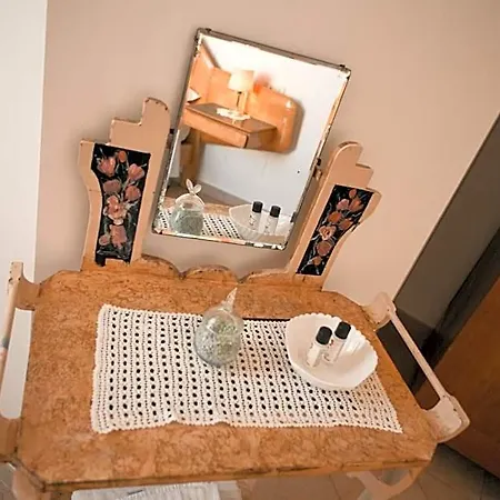 Donna Lina Bed & Breakfast