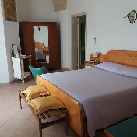 Couette-café Donna Lina 2*