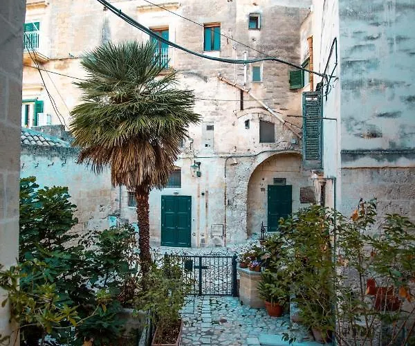 Donna Lina Couette-café